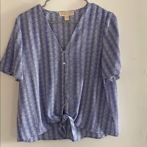 Short sleeve blouse
